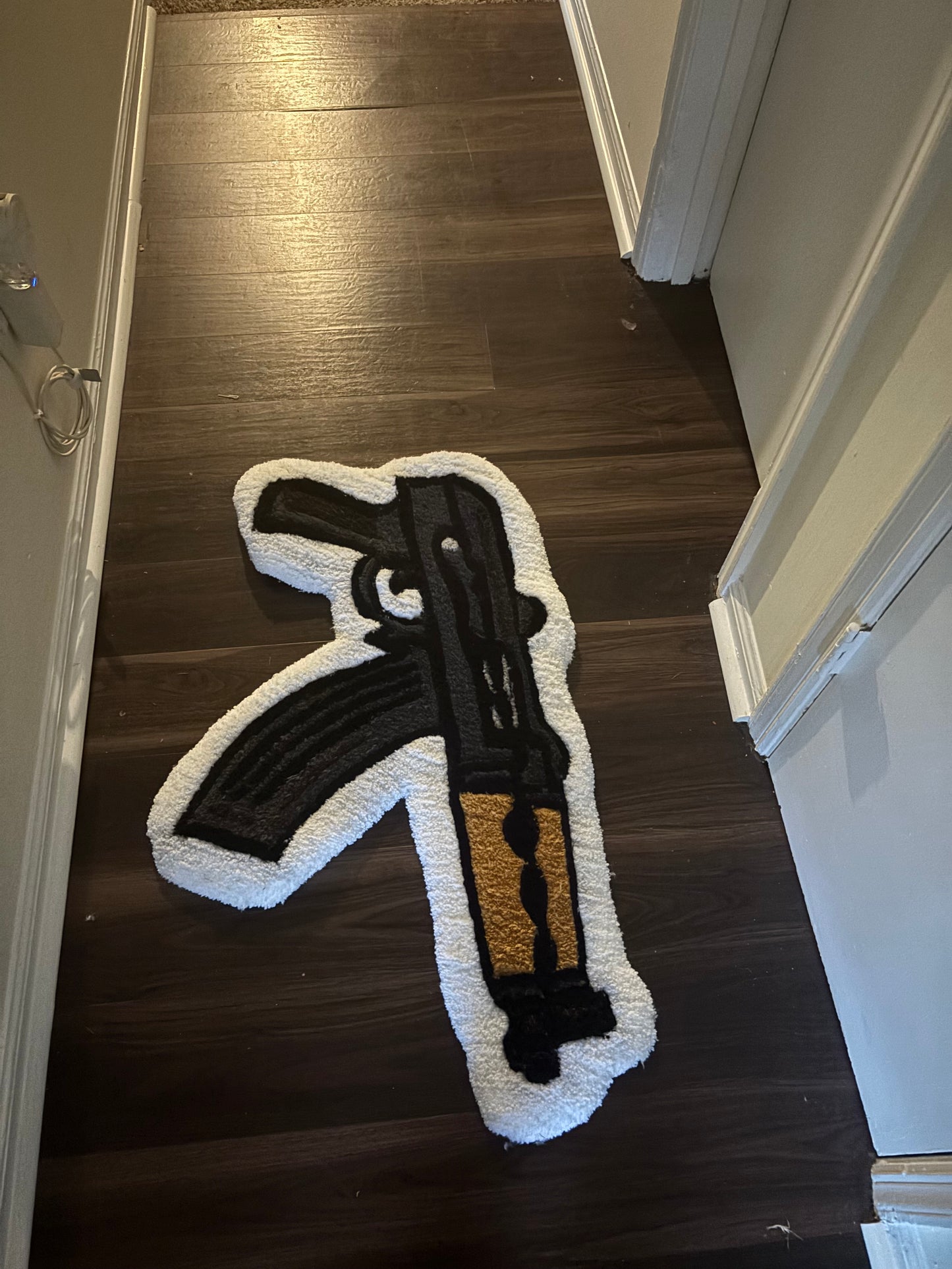 !AVAILABLE RUG!  "DRACO"